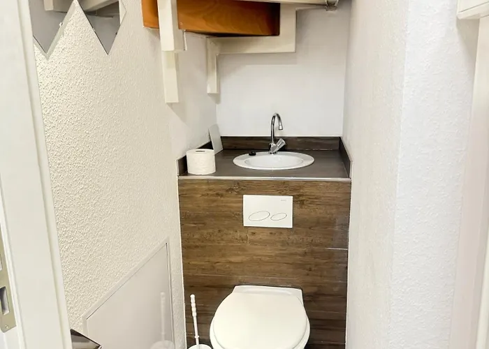 Ueber Den Daechern Von - Balkon, Wlan, Tv Und Kueche - Moeller 公寓 *